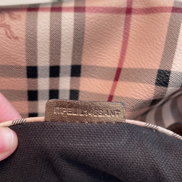 Burberry Haymarket tote - Picture 17 of 17